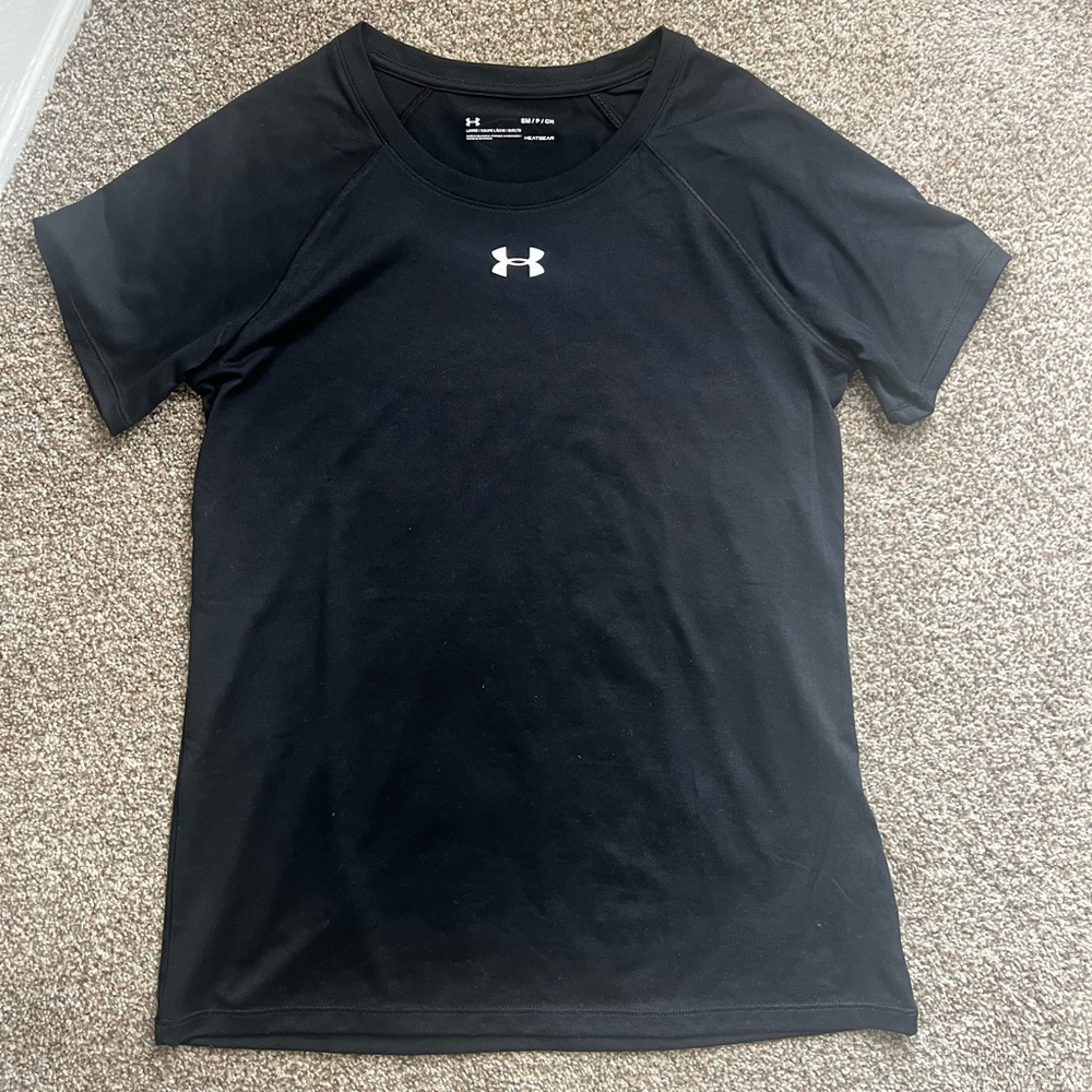 Under armour tshirt women black